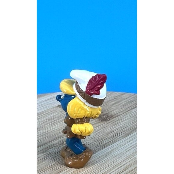 Vintage 1982 SMURFS Native American Smurfette Indian Smurf w/ Jug PVC Figure Toy - Picture 4 of 5